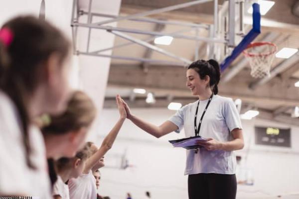 篮球、羽毛球等中考体育项目解析