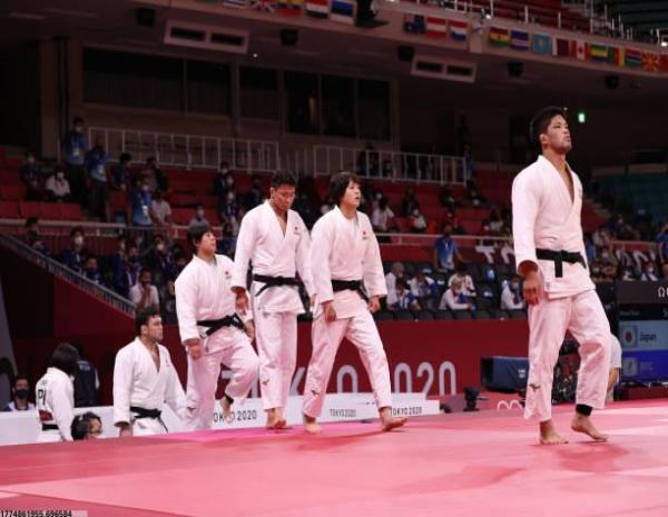 自主研发跑步机系列